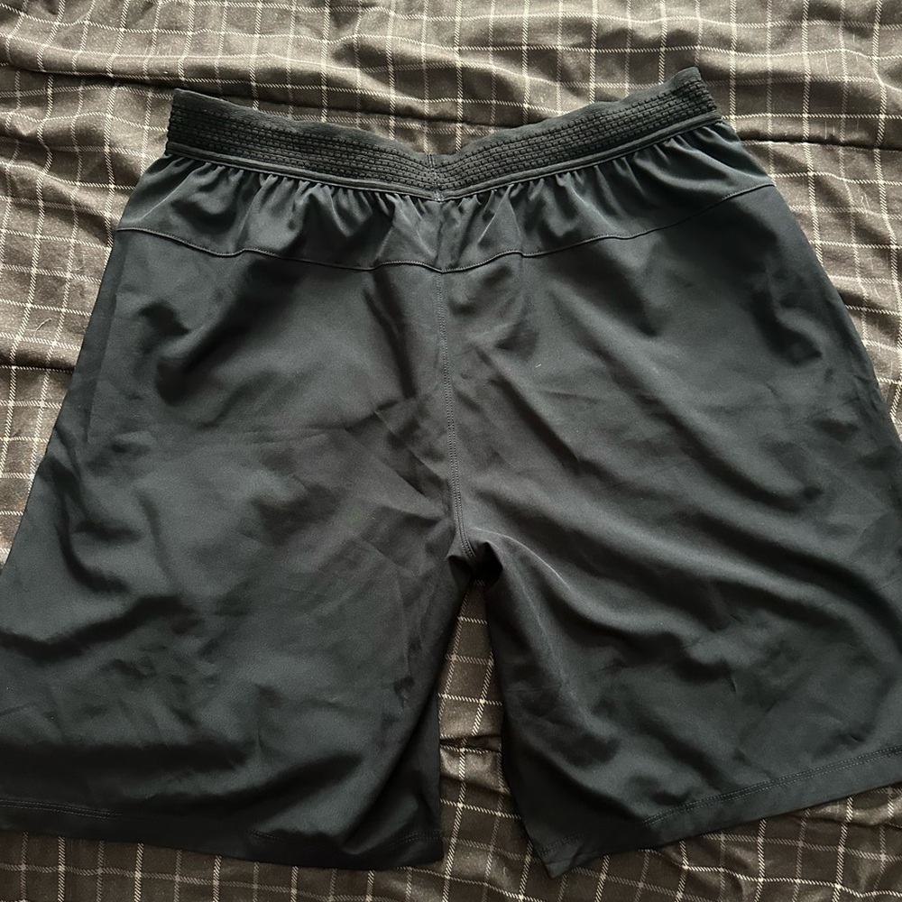 Fabletics Men's Charcoal Athletic Shorts